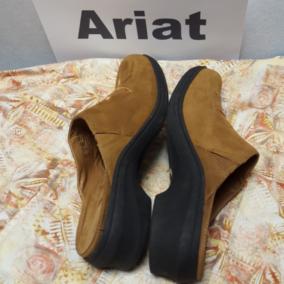 Women's Ariat LIKE NEW leather mules 9.5 - Picture 5 of 10